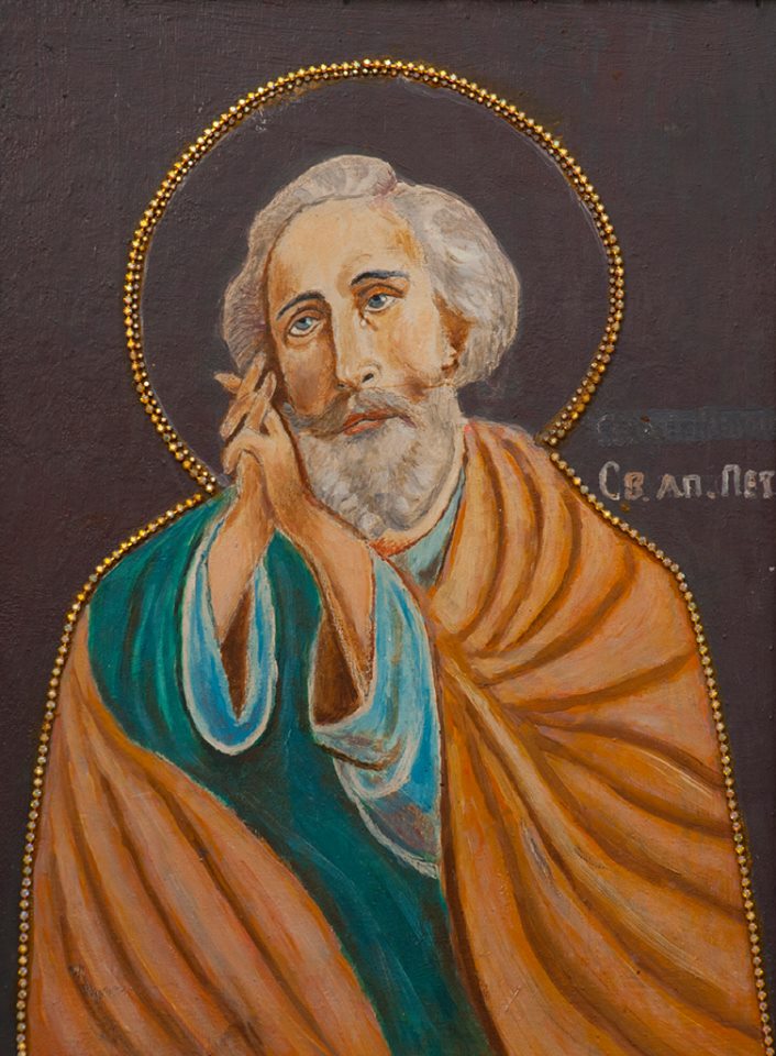 Иконасв. апостола Петра, украшенная батюшкой