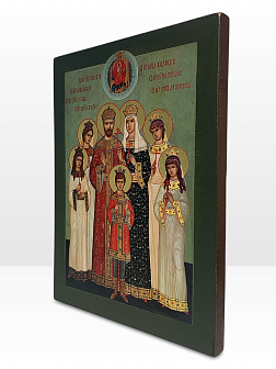 Царская икона 059 Царская Семья с Державной Божией Матерью на зеленом фоне 22х30 001