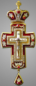 Наперсный крест с эмалью золотой