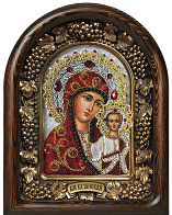 Икона Богородица Казанская из бисера в деревянном киоте