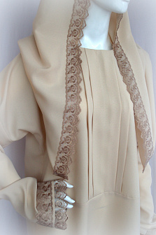 Погребальный комплект Стандарт №13: платье, палантин и платок в руку. Материал: тонкий плательный габардин, цвет: деликатный бежевый