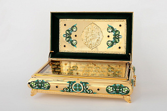 Ковчег для частиц святых мощей №17 золочение камни