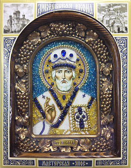 Икона Николай Чудотворец из бисера с натуральными камнями
