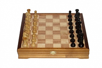 Шахматы классические средние деревянные утяжеленные, основа из березы, фигуры из самшита, 37х37 см (высота короля 3,25")