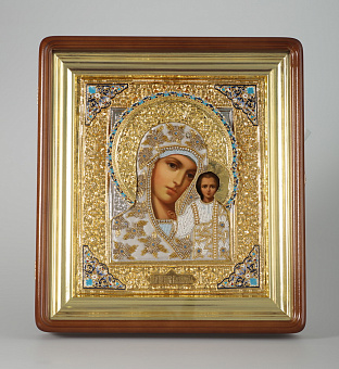 Икона живописная в киоте 24х30 масло, риза №1, жемчуг, эмаль, киот №1 Казанская БМ