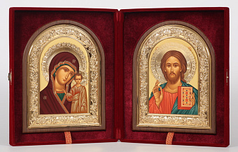 Cкладень "Господь Вседержитель, Богородица Казанская" в футляре из бархата, золоченая рамка, темпера, позолота, 18х24см
