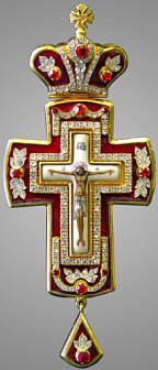 Наперсный крест с эмалью золотой