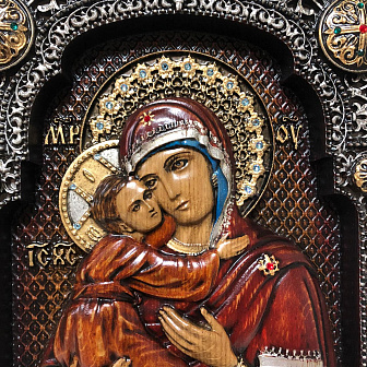 Икона Владимирской Богоматери, резная из дерева
