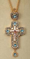 Наперсный крест в серебрении позолоченный