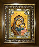 Икона Казанская Божия Матерь в деревянном киоте