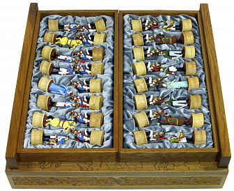 Шахматы "Бородино - 200 лет" исторические с фигурами из олова покрашенными в полу коллекционном качестве