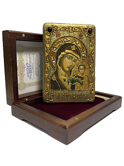 Настольная икона ''Образ Казанской Божией Матери'' на мореном дубе