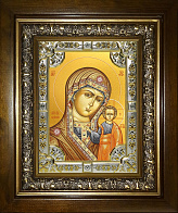 Икона Казанская Божия Матерь в деревянном киоте