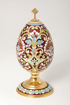 Яйцо пасхальное филигрань, эмаль, роспись, камни на подставке / золочение
