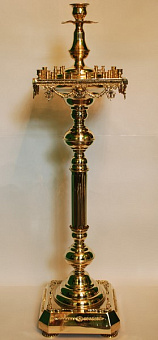 Подсвечник на 40 свечей