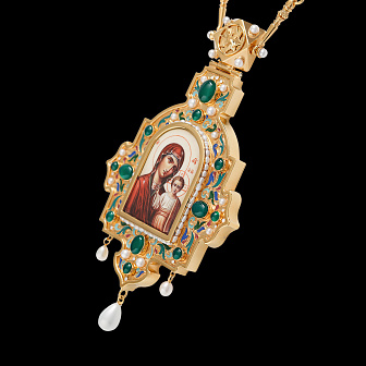 Панагия №1415 / Фианиты деколь, эмаль / золочение / Казанская БМ