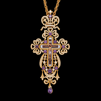 Крест наперсный №209 / Фианиты деколь / золочение