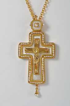 Крест наперсный № 185 литьевое распятие,перламутр /золочение/
