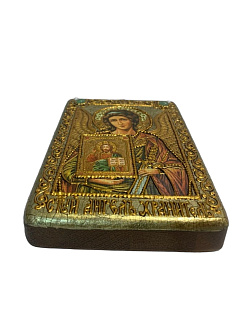 Икона ''Ангел-Хранитель'' ручной работы в декоративном деревянном футляре