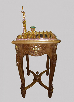 Панихидный стол №14 резной декор, частичное золочение золоч.крышка на 70 св.