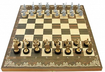 Шахматы исторические "Ледовое побоище" с фигурами из покрашенного цинкового сплава