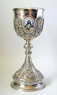 Потир 1.5л 4-финифти, чеканка / золочение / серебро (УИН)