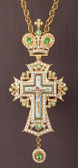 Наперсный крест позолоченный