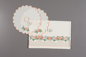 Рушник венчальный вышитый и прихватки №2