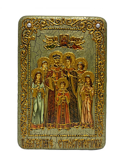 Икона ''Святые Царственные Страстотерпцы'' ручной работы из дуба