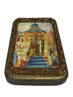 Настольная икона ''Господь Вседержитель'' на мореном дубе