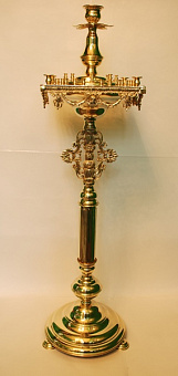 Подсвечник на 40 свечей