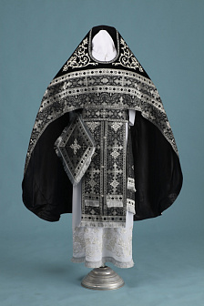 Облачение иерейское №02 парча вышивка оплечья 100%