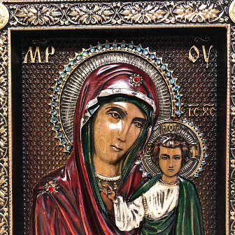 Икона Казанской Богородицы, резная из дерева