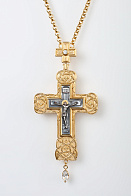 Крест наперсный № 135 литьевое распятие /золочение,серебрение/