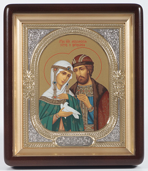 Икона в киоте 18х24 фигурный, темпера, риза-рамка объемная, открытая, золочёная, никелирование Петр и Феврония 1