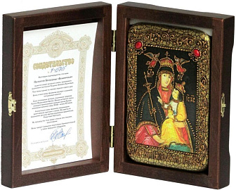 Настольная икона Божией Матери «Белыничская» на мореном дубе Настольная икона Божией Матери «Белыничская» на мореном дубе