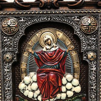 Икона Божией Матери именуемая, ''Спорительница хлебов'', резная из дерева